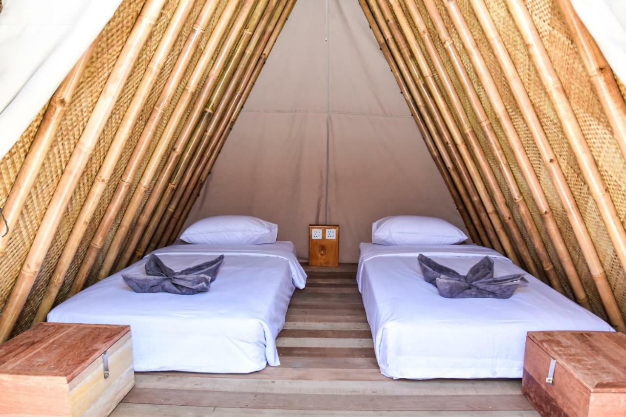 Mad Monkey Hostel